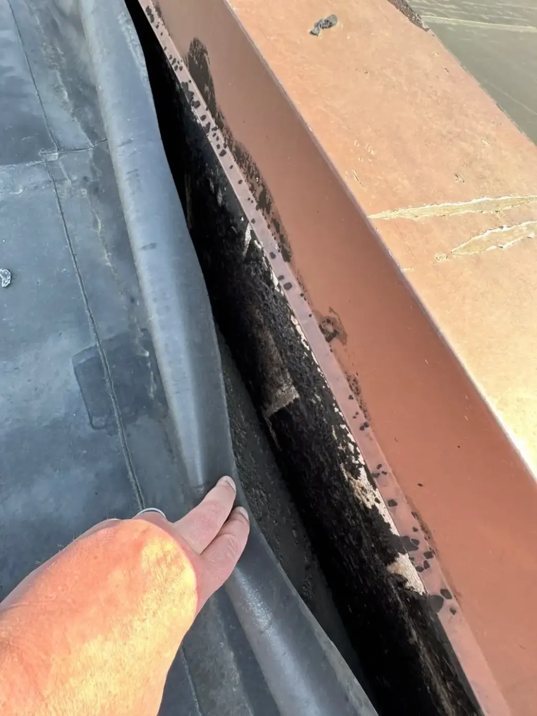 Manufacturer-certified roof installation in Bainbridge
